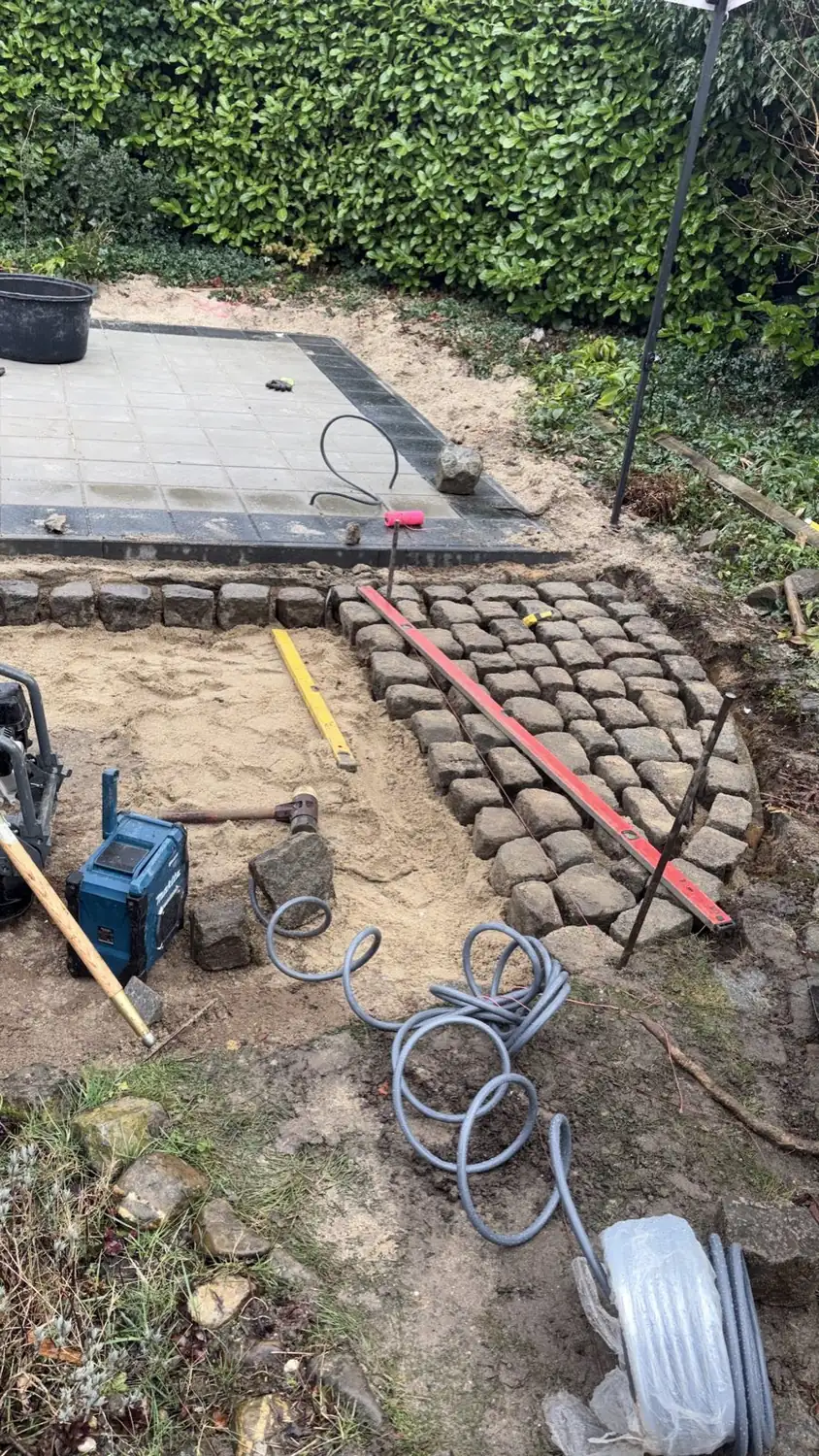 Kasseien leggen, Tuinbazen