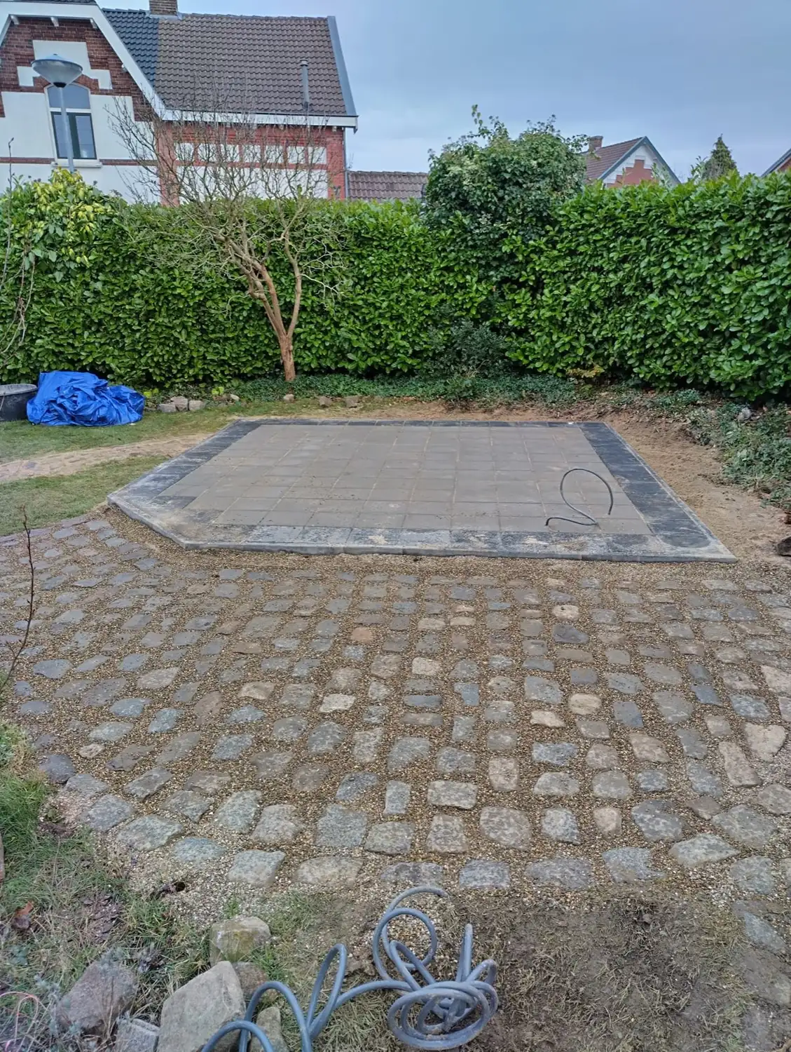 Kasseien met tegelvlak, Tuinbazen