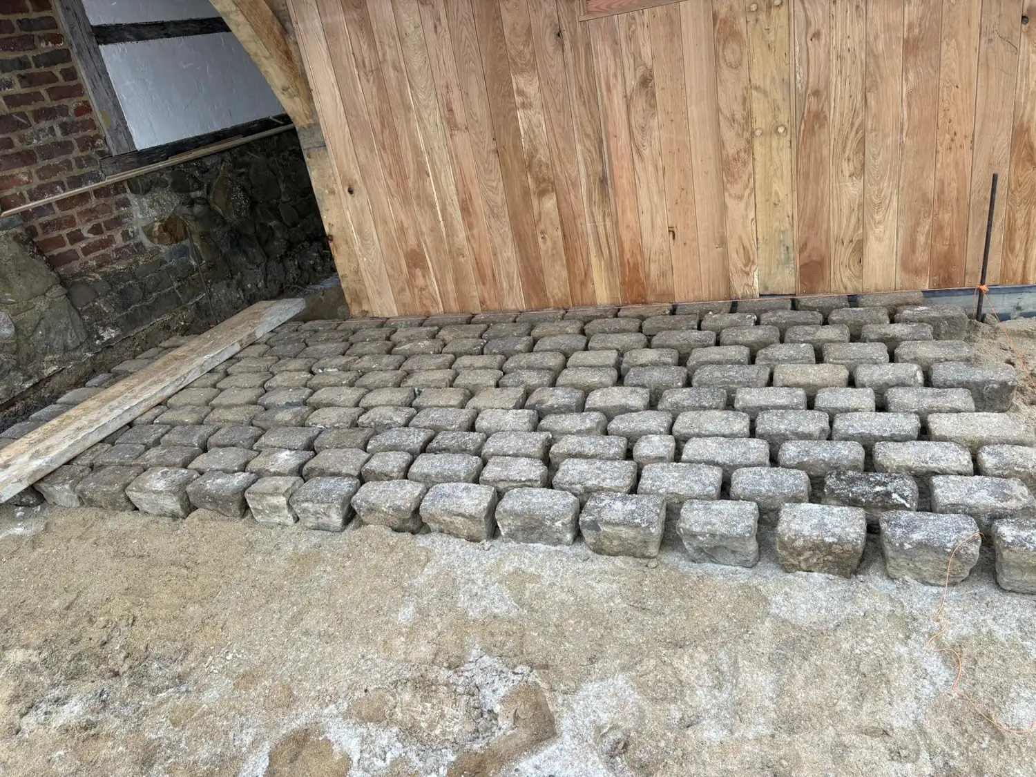 Oude kasseien herlegd, Tuinbazen